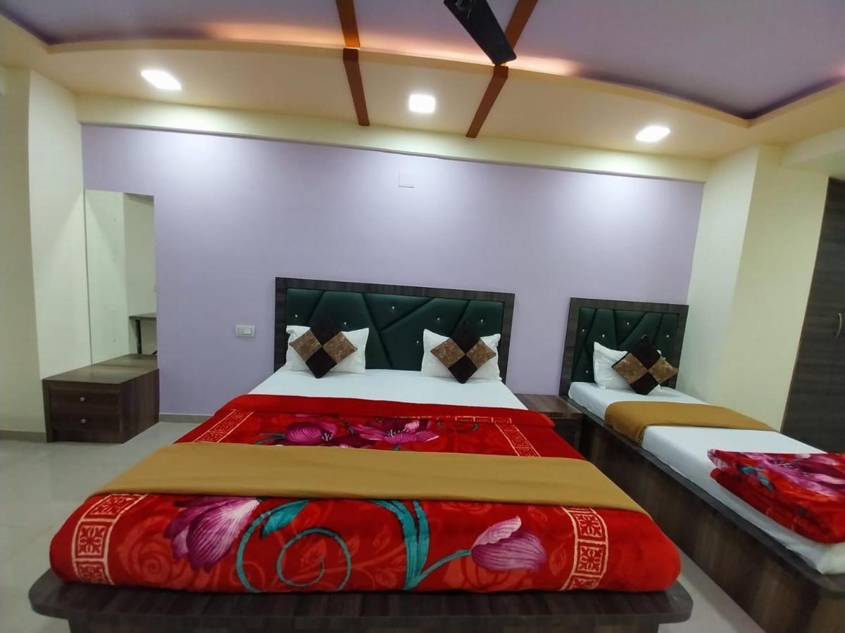 Hotel Ggc Inn Ahmadábád Kültér fotó
