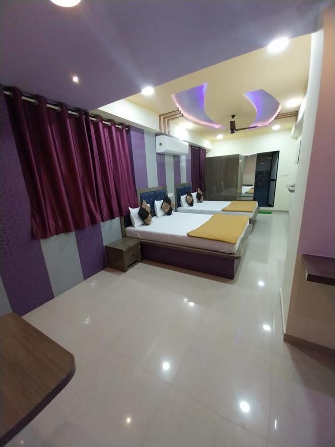 Hotel Ggc Inn Ahmadábád Kültér fotó